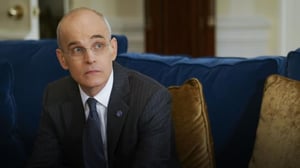 Rouva Ministeri (12) - Maa järisee