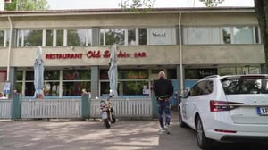 Kuppilat kuntoon, Hans Välimäki! - Hans korttelikapakan kimpussa