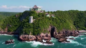 Paratiisihotelli Norja (7) - Lapsi karkkikaupassa