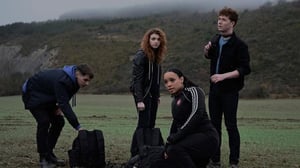 Vampire Academy (16) - Near Guard, Far Guard