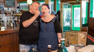 Suomen huutokauppakeisari - Studiotunnelmaa