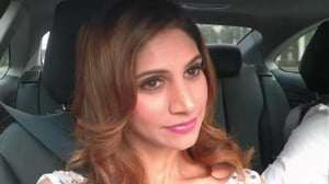 Naimakaupalla alttarille - Uusia koteja