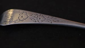 Panttilainaamo - Paul Reveren lusikat