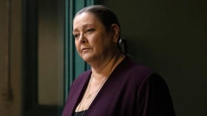 Kova laki (2022) (12) - Suodattimien takana