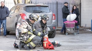 Chicago Fire (12) - One Crazy Shift