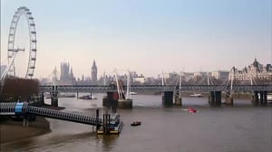 Rikkaiden panttilainaamo - Kilpaa kolmipyöräisellä