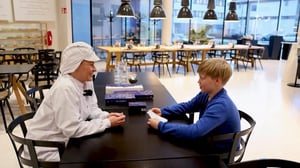 HS Lasten uutiset - Lasten uutiset 25.11. - Matka suklaan juurille