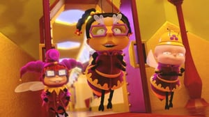 Ipanat (2021) (S) - Queen Bee; Phone Alone