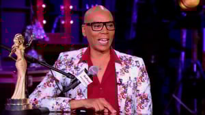 Huippu- drag queen haussa(Paramount+) - Huippu- drag queen haussa