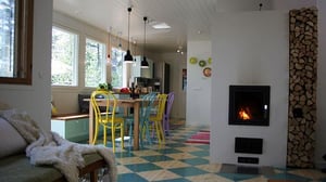 Huvila & Huussi - Koomikon piilopaikka