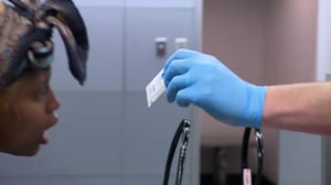 Amerikan rajavartijat - Laukku täynnä laukkuja