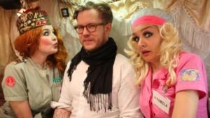 Olga ja Pamela - Pakkohoidon kesä 2011: Samae Koskinen pakkohoidossa