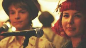 Uusi Päivä: UPplus: Emmi Ensemble - Älä koskaan ikinä