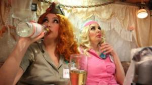 Olga ja Pamela - Pakkohoidon kesä 2011: Suuri Pakkohoidon kesä 2011