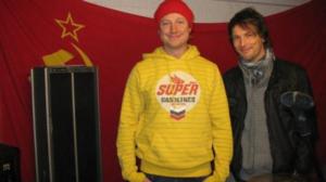 Rokkipesä: Sunrise Avenuen treenikämpältä löytyy seksilelu