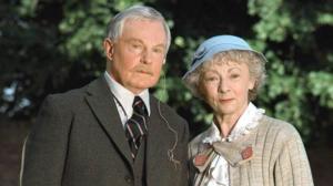 Neiti Marple: Murha maalaiskylässä