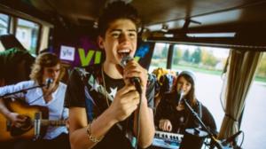 Kumikiiturisessio: Robin live