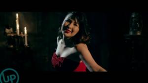 UP: Vihreät Valot & Emmi - Minä se oon