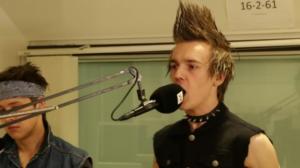 Huumorijoulukalenteri: Demotiistai 1