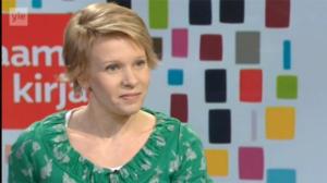 Aamun kirja: Selja Ahava: Taivaalta tippuvat asiat