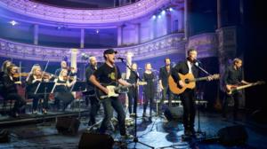 Melkein unplugged: Paul Oxley´s Unit