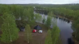 Mopoautolla halki Suomen