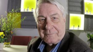 101 kirjaa: 1943 Matti Hälli: Suopursu kukkii