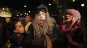 Tosi iso joulukynttilä