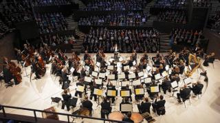 Helsingin kaupunginorkesterin konsertti Musiikkitalossa.