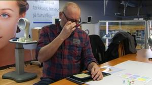 Yle Uutisluokka Triplet: Punavihersokeus on satojen tuhansien suomalaisten ongelma