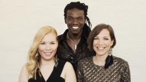 Afrotysonia uppträder live i Vega-studion