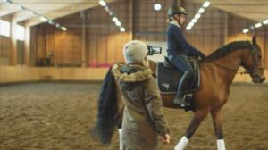 Ratsaille: Tiedätkö miten istut