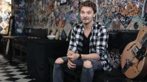 Luova 100: Muusikko ja näyttelijä Roope Salminen