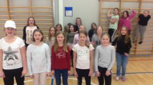 Stafettkarnevalen 2017 - skolornas egna videor: Kvarnbackens skola