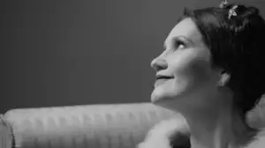 Tyyli-ikonit: Pia-Maria Lehtola sulaa Dorothy Lamouriksi