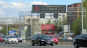 Yle Uutisluokka Triplet: Liikenne mullistuu lähivuosina - omien autojen määrä vähenee