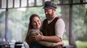 Yle Uutisluokka Triplet: Uusi musikaali Myrsyluodon Maijasta kruunaa teatterin juhlavuoden