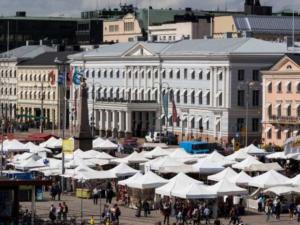 Yle Uutisluokka Triplet: Talouden muutokset vauhdittavat muuttoa maaseudulta kaupunkeihin