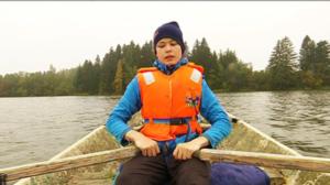 Yle Uutisluokka Triplet: 13-vuotias Kaarlo kulkee kouluun soutaen ja pyöräillen