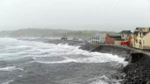 Yle Uutisluokka Triplet: Ophelia-myrsky iski Irlantiin