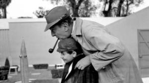 Olipa kerran... Enoni on toista maata