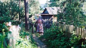 Uusi Kino: Santra ja puhuvat puut (S): 08.02.2016 23.00