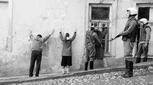 Uusi Kino: Huhtikuun kylmyys (7): 04.04.2016 23.55