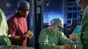 Holby Cityn sairaala (12): 12.11.2015 18.00