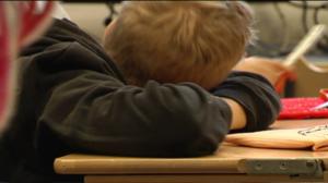 Yle Uutisluokka Triplet: Tutkijat: Koululaisten kasvava uupumus on hälytysmerkki (S): 10.11.2015 18.10