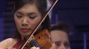 Sibelius-viulukilpailu 2015: Zhou ja Tshaikovskin viulukonsertto: 01.12.2015 21.37