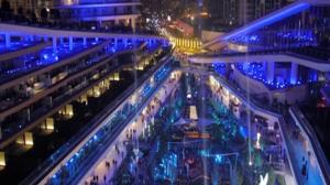 Yle Uutisluokka Triplet: Valotaide kokoaa kaupunkilaisia ja leviää Instagramissa: 02.12.2015 22.34