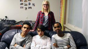 Yle Uutisluokka: ”Millaisia mopoja Irakissa on?” – Uutisluokkalaiset ja Suomeen tulleet nuoret kysyvät toistensa arjesta (S): 11.12.2015 11.18