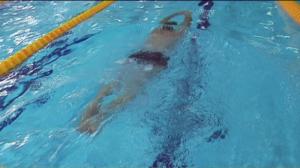 Yle Uutisluokka Triplet: Saako burkinissa uida? Uima-asut ja pesutilat puhuttavat uimahalleissa (S): 19.01.2016 11.01