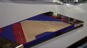 Yle Uutisluokka Triplet: Yhdysvaltalaisyritys aloittaa puhelinten valmistuksen Salossa (S): 12.04.2016 11.32